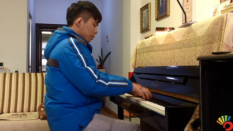宁龙演奏《八度练习曲》视频